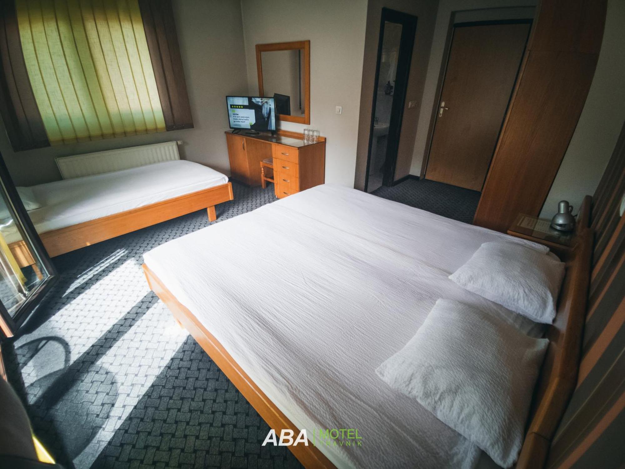 Garni Motel Aba トラヴニク エクステリア 写真
