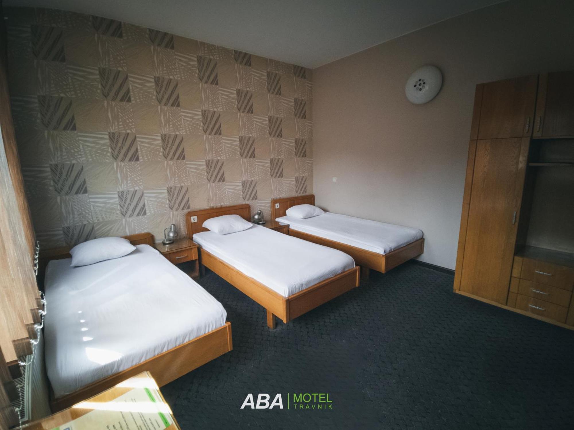 Garni Motel Aba トラヴニク エクステリア 写真