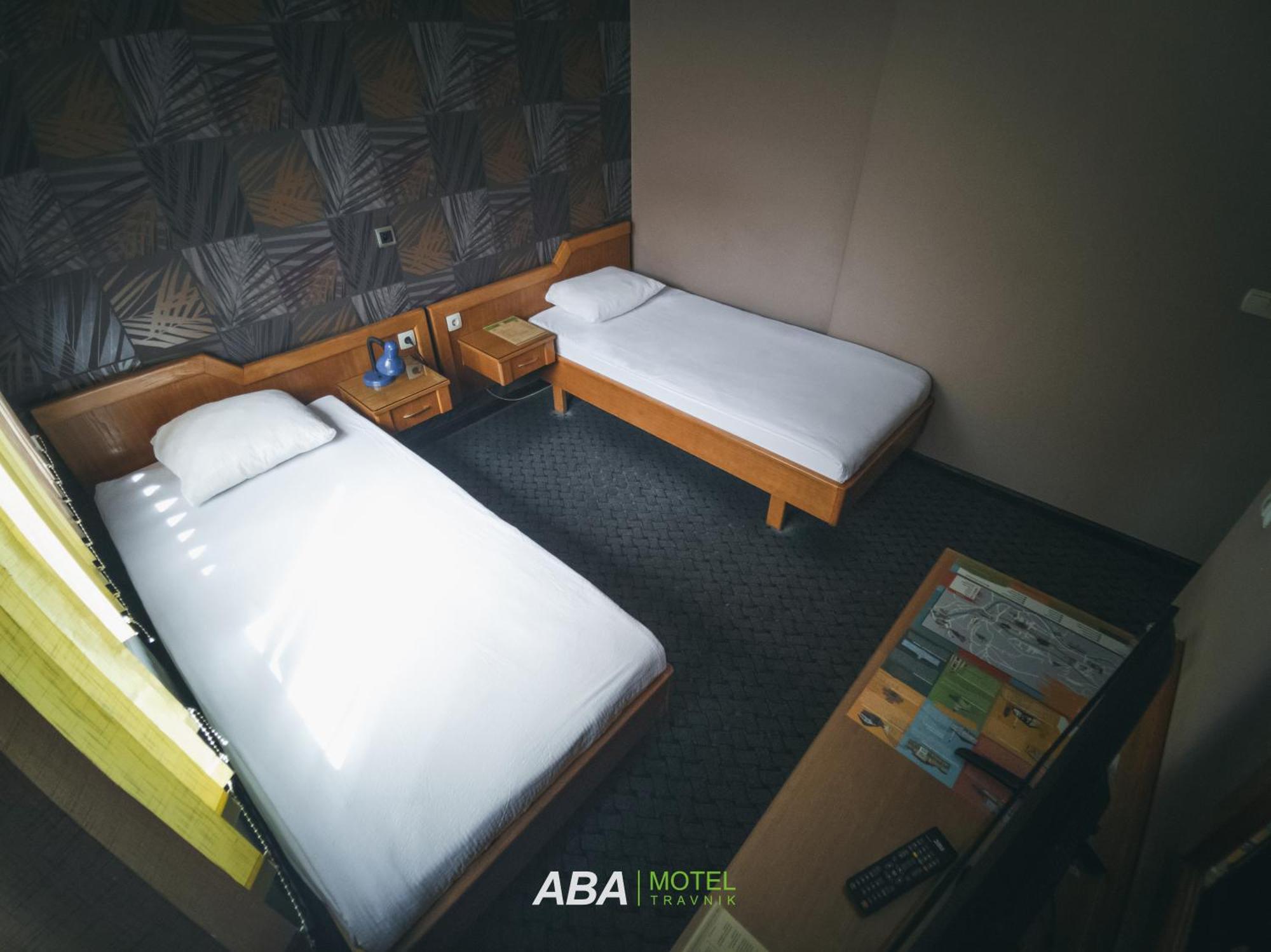 Garni Motel Aba トラヴニク エクステリア 写真