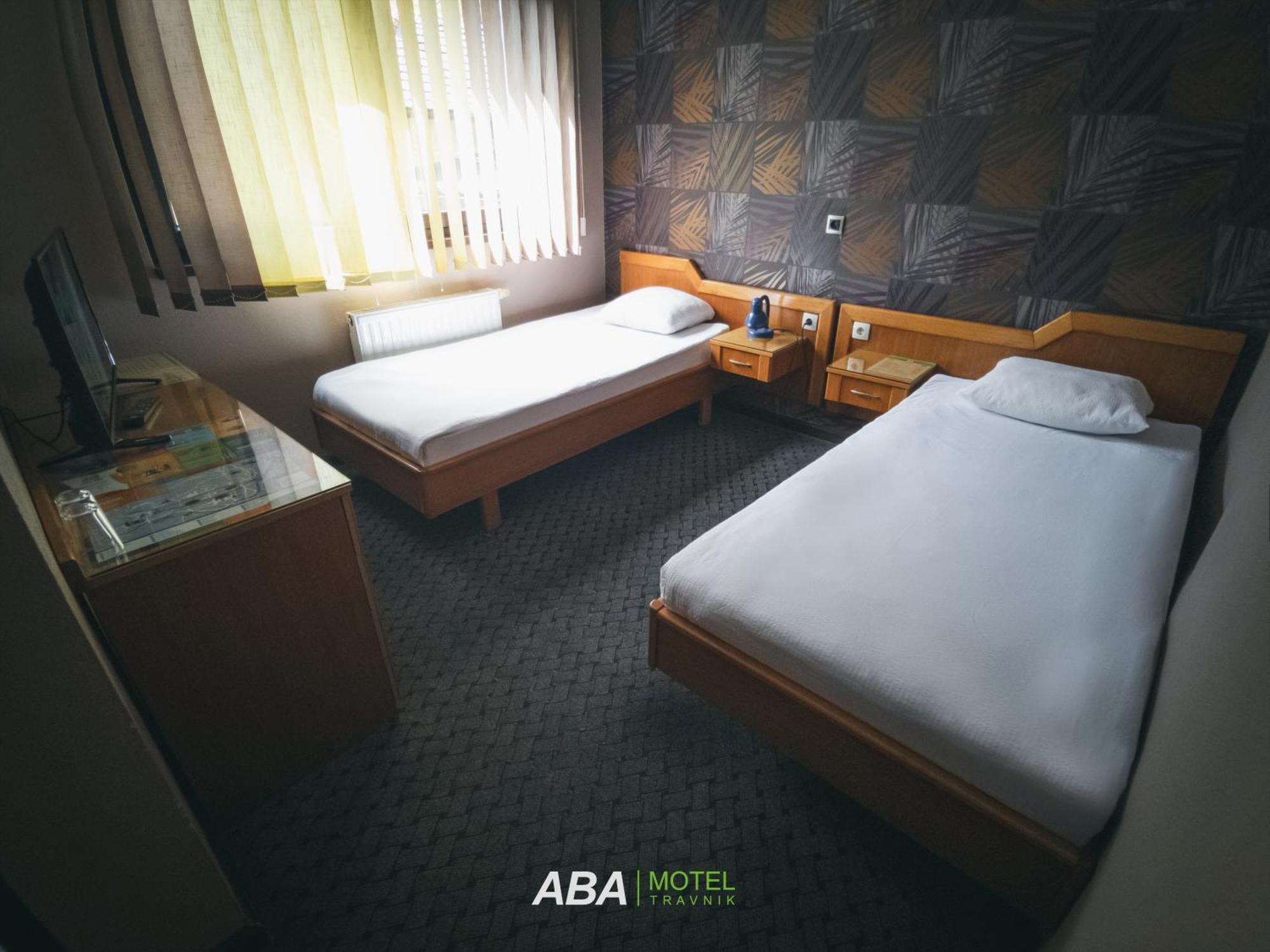 Garni Motel Aba トラヴニク エクステリア 写真