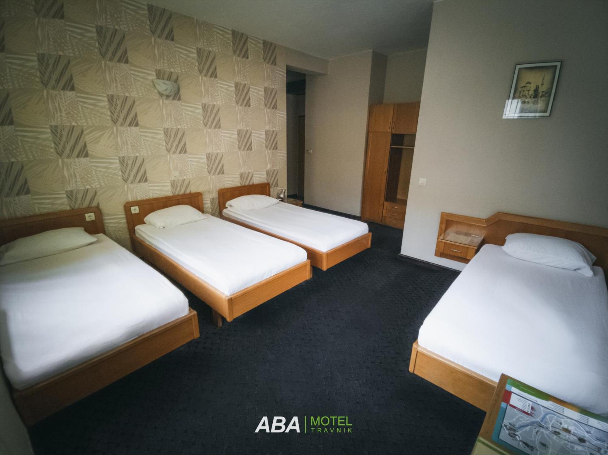 Garni Motel Aba トラヴニク エクステリア 写真