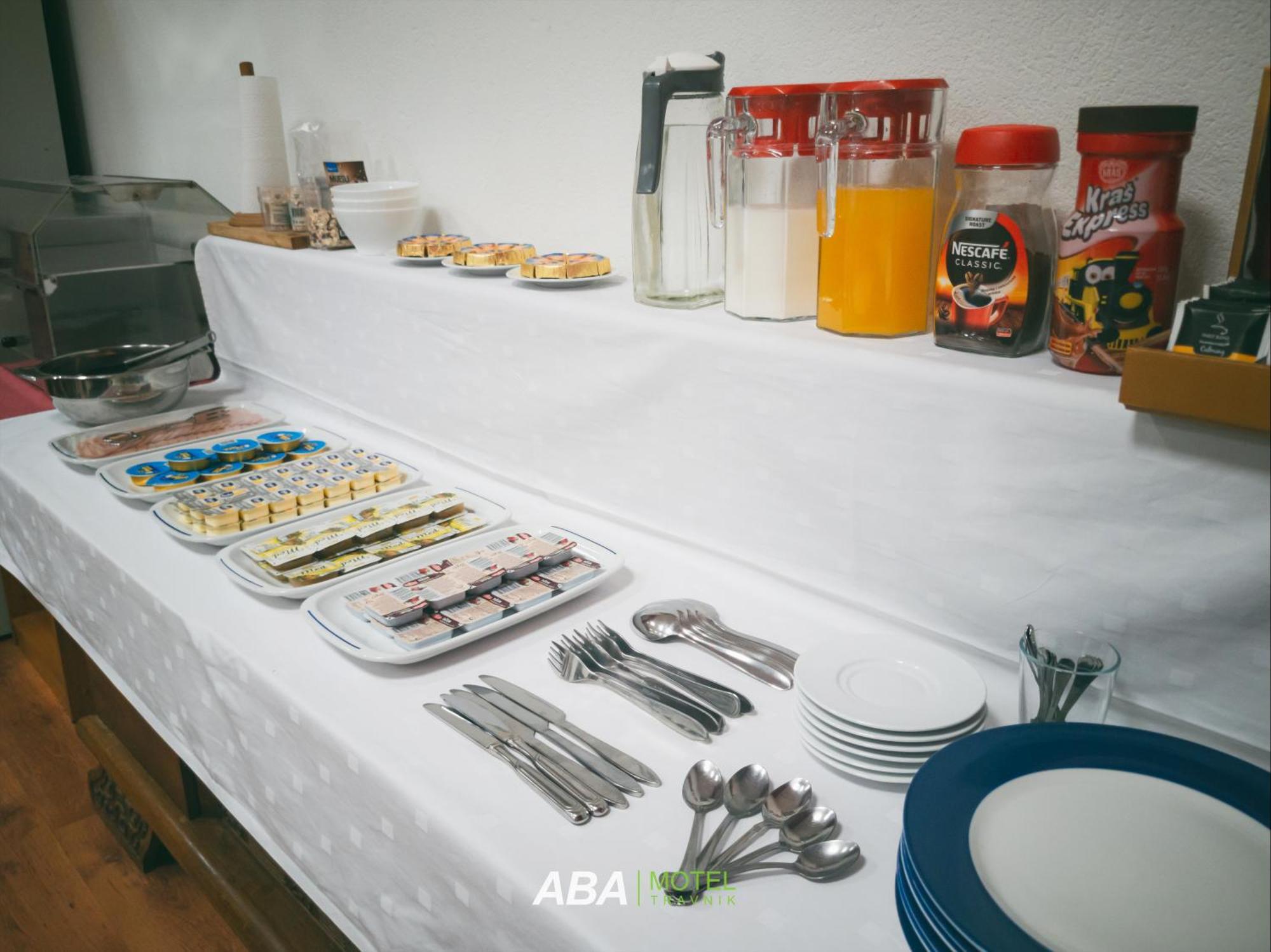 Garni Motel Aba トラヴニク エクステリア 写真