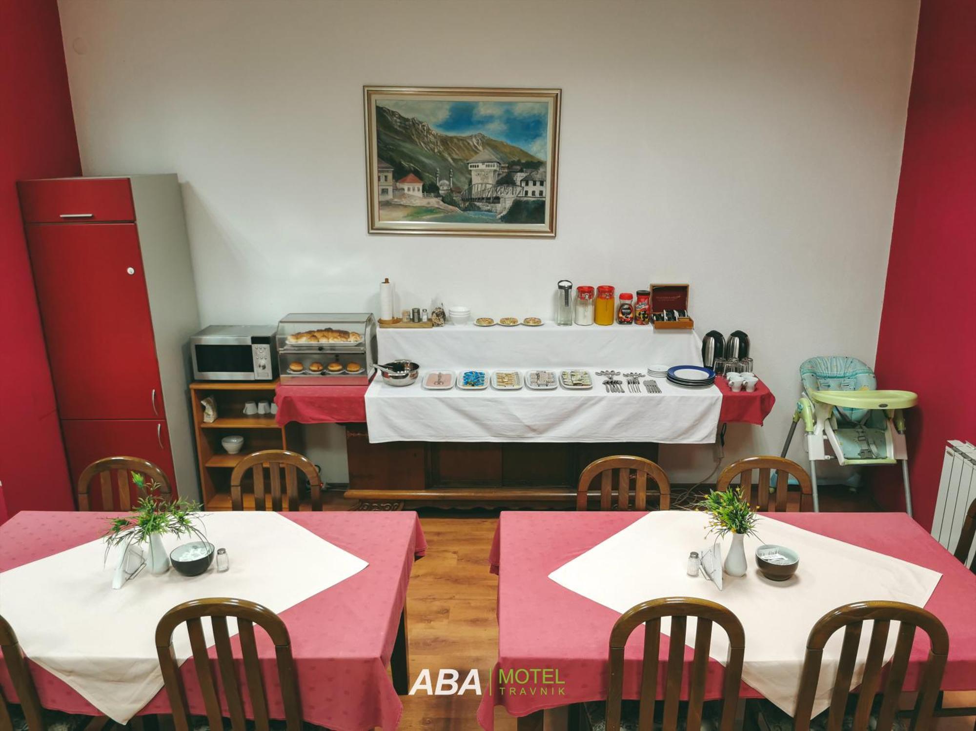 Garni Motel Aba トラヴニク エクステリア 写真