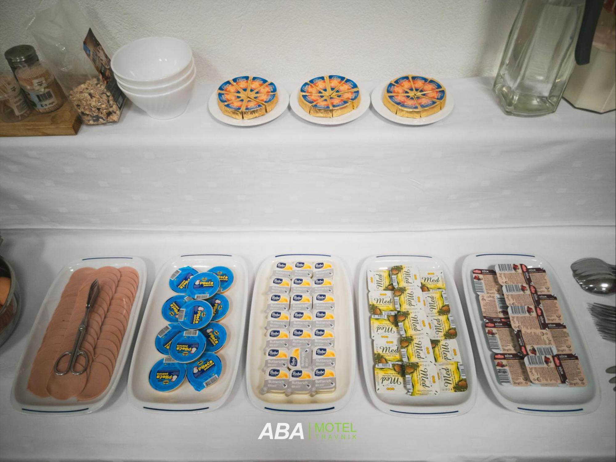 Garni Motel Aba トラヴニク エクステリア 写真