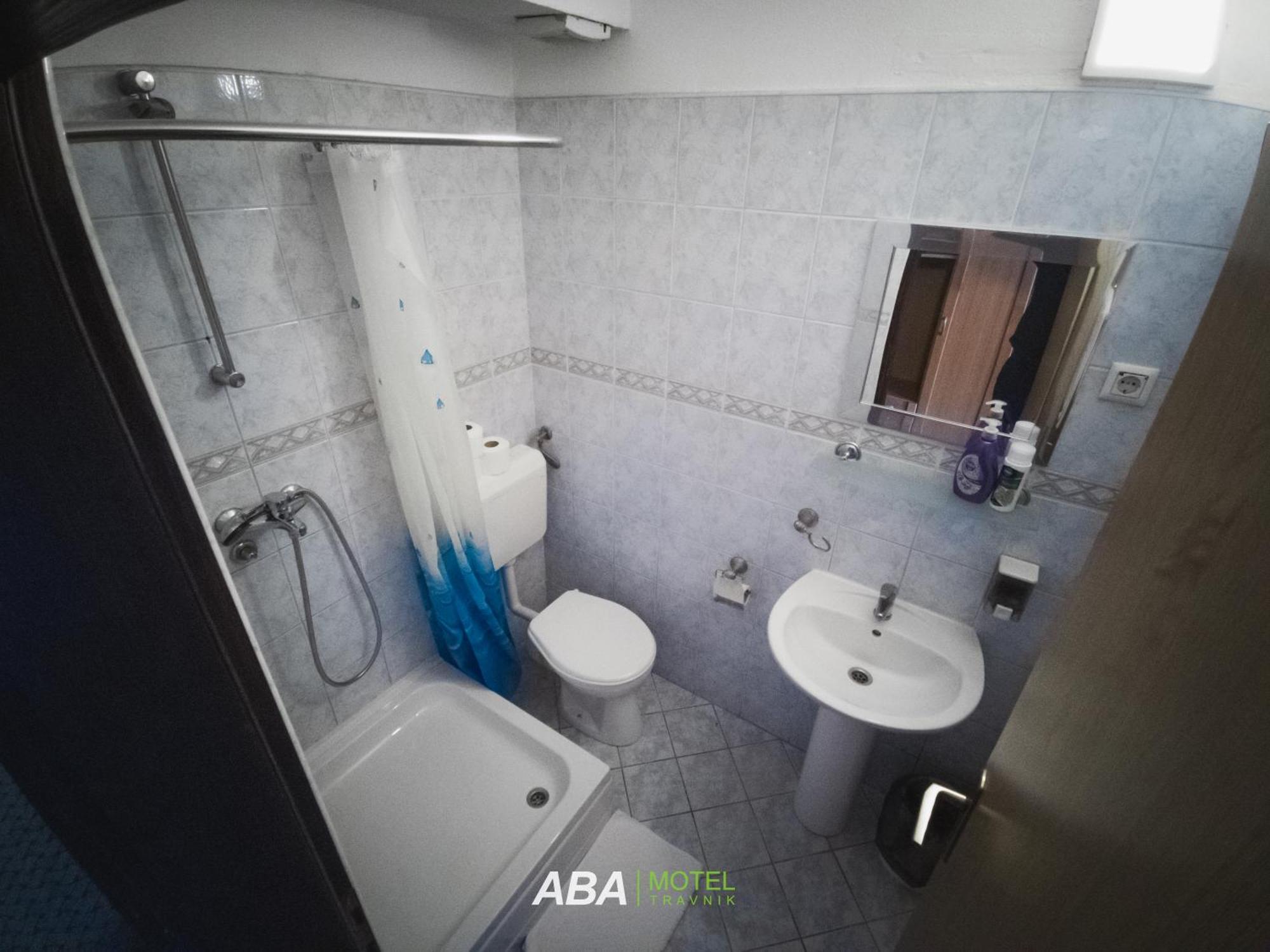 Garni Motel Aba トラヴニク エクステリア 写真