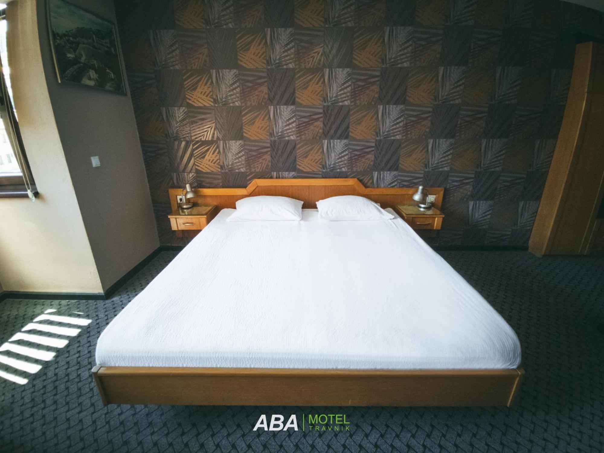 Garni Motel Aba トラヴニク エクステリア 写真