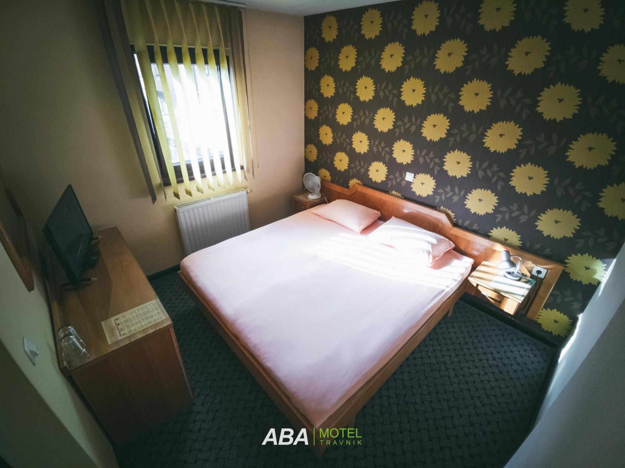 Garni Motel Aba トラヴニク エクステリア 写真
